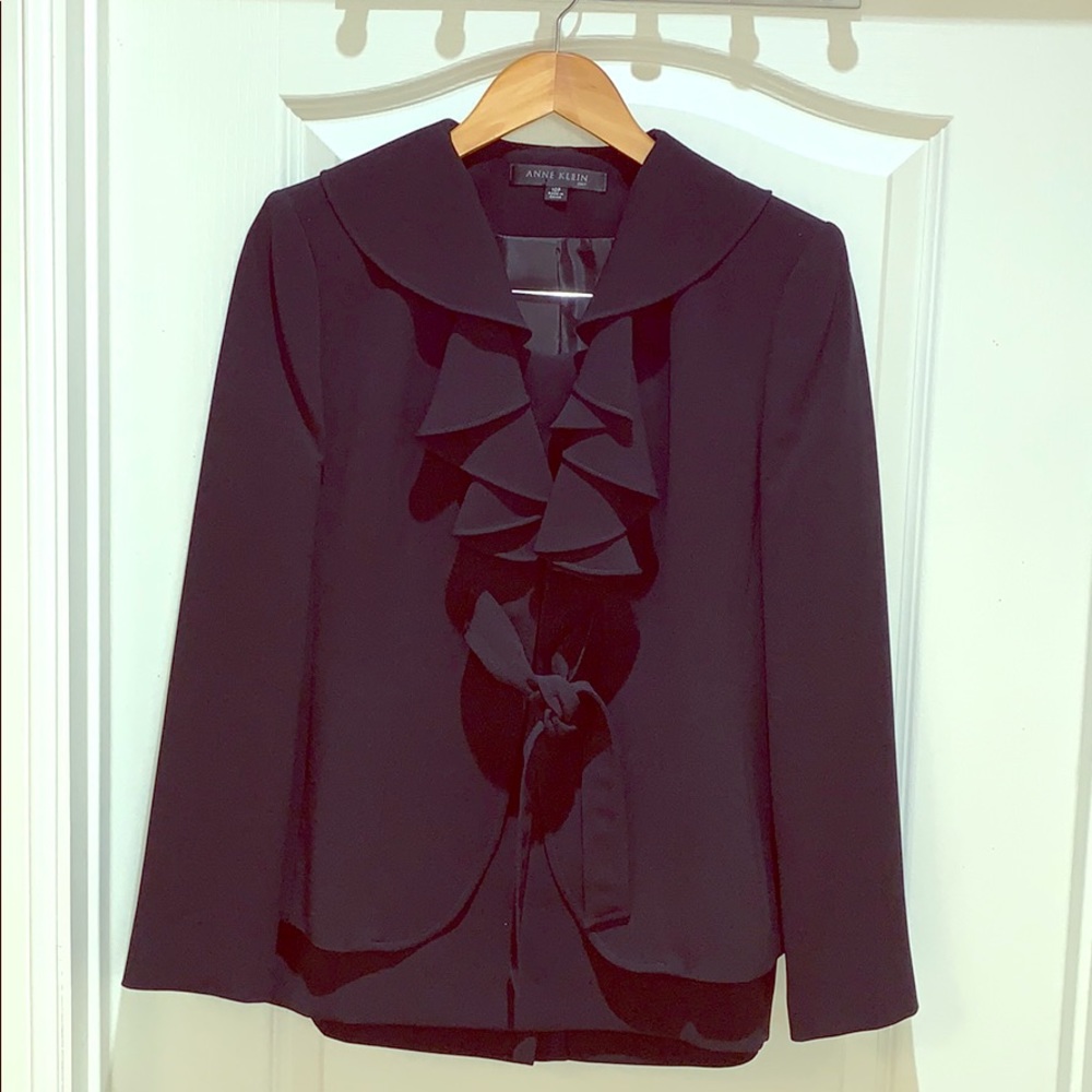 2pc, ruffled jacket suit.